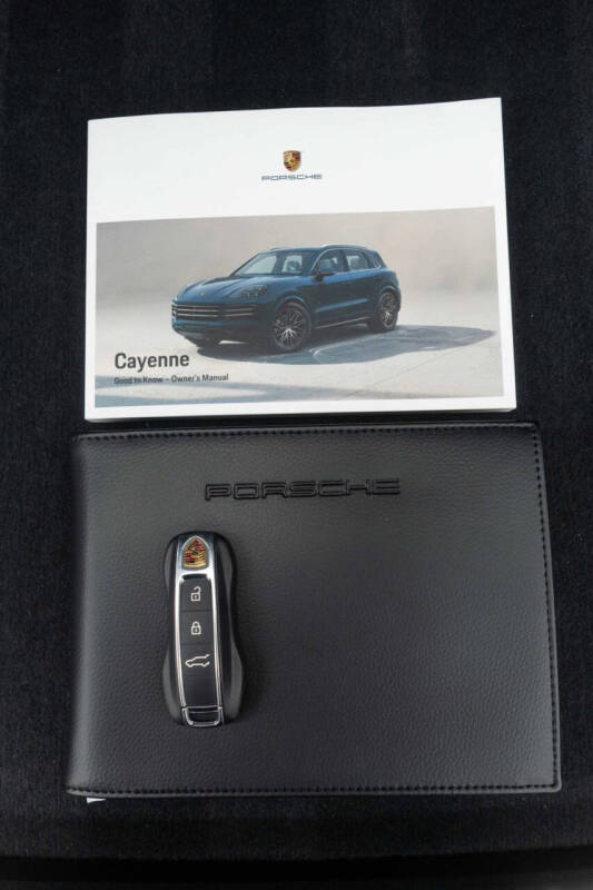 2024 Porsche Cayenne