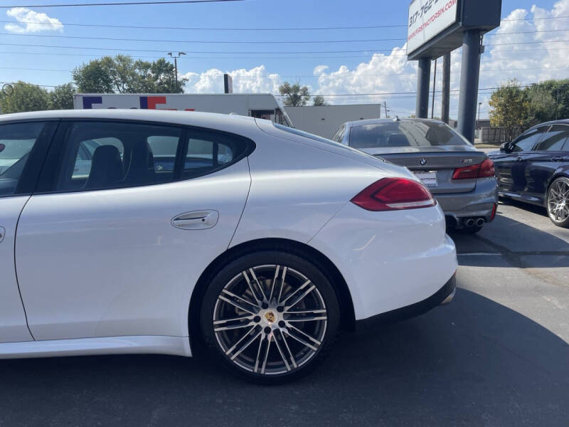 2016 Porsche Panamera