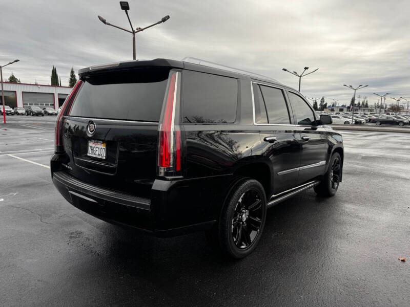 2015 Cadillac Escalade Premium