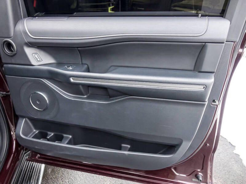 2023 Ford Expedition MAX XLT