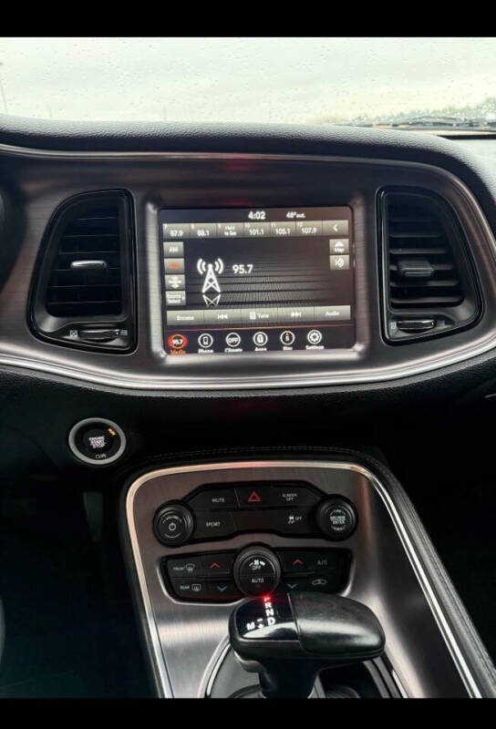 2018 Dodge Challenger SXT