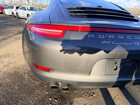 2015 Porsche 911 Carrera 4S