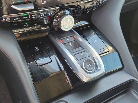 2025 Acura MDX w/Tech