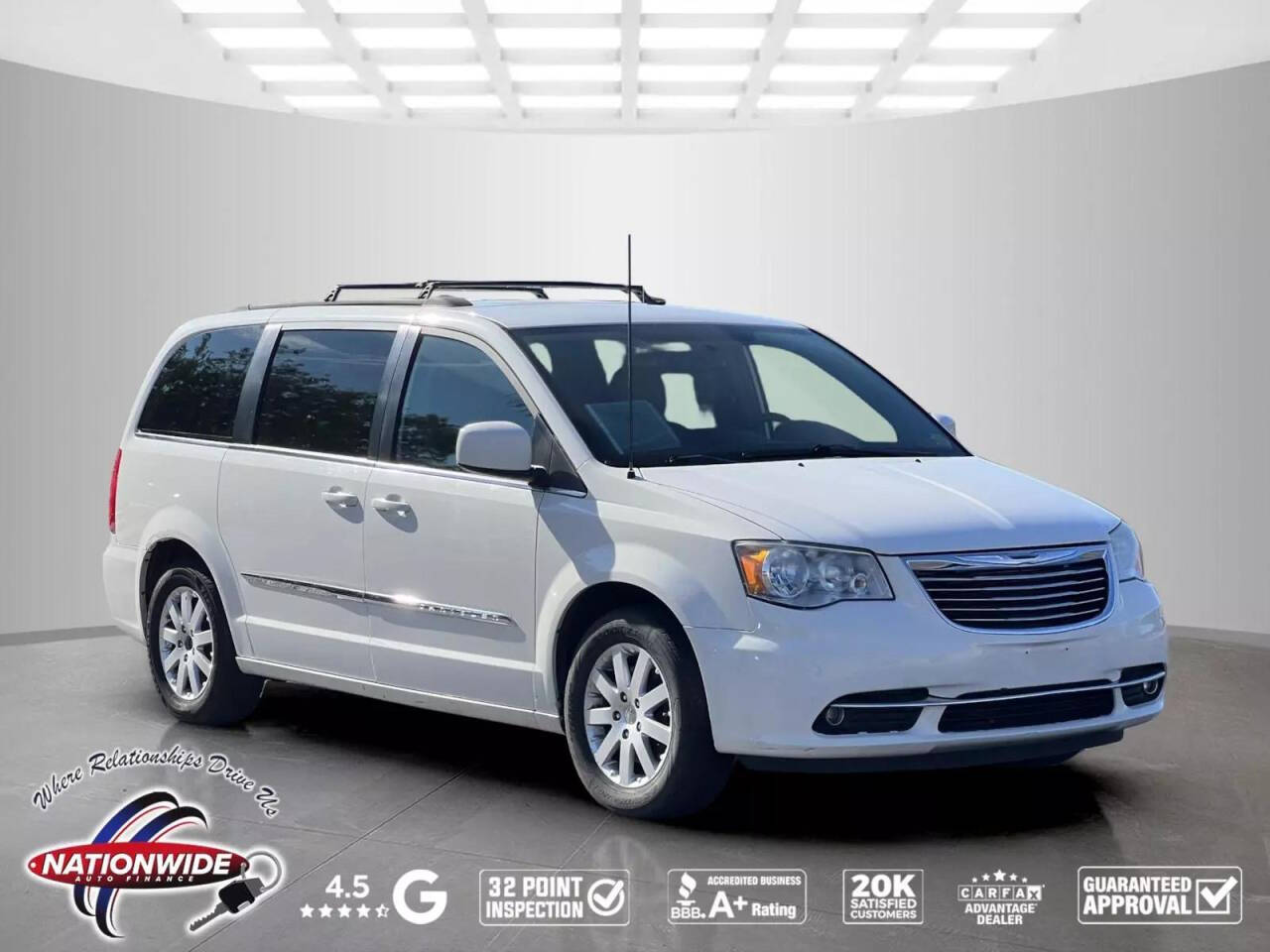 2013 Chrysler Town and Country for sale at Used Cars Toledo in Oregon, OH