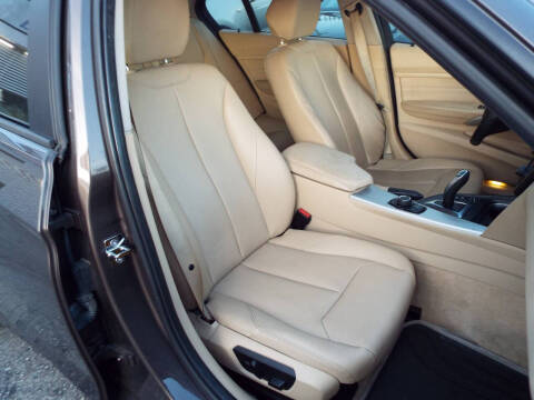 2012 BMW 3 Series 328i