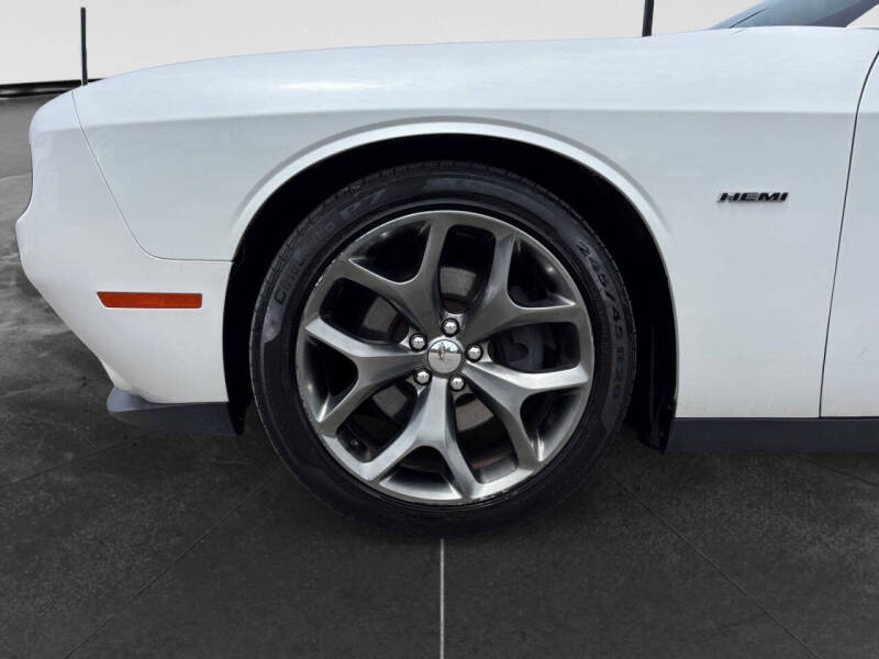 2015 Dodge Challenger R/T Plus