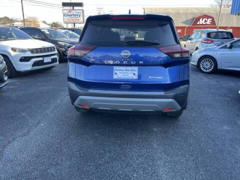 2022 Nissan Rogue SV