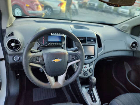 2015 Chevrolet Sonic LT Auto