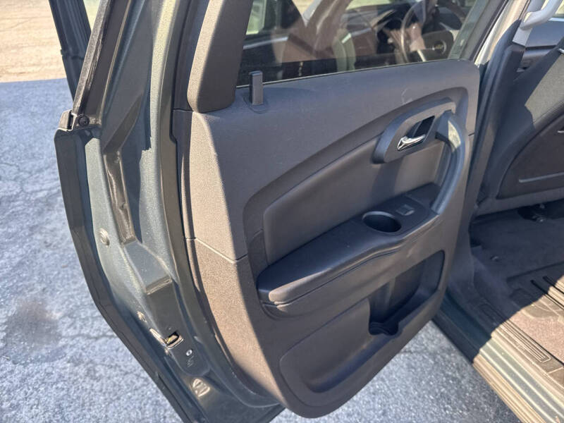 2011 Chevrolet Traverse LT