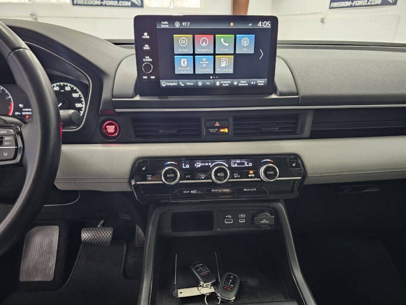 2024 Honda Pilot Touring
