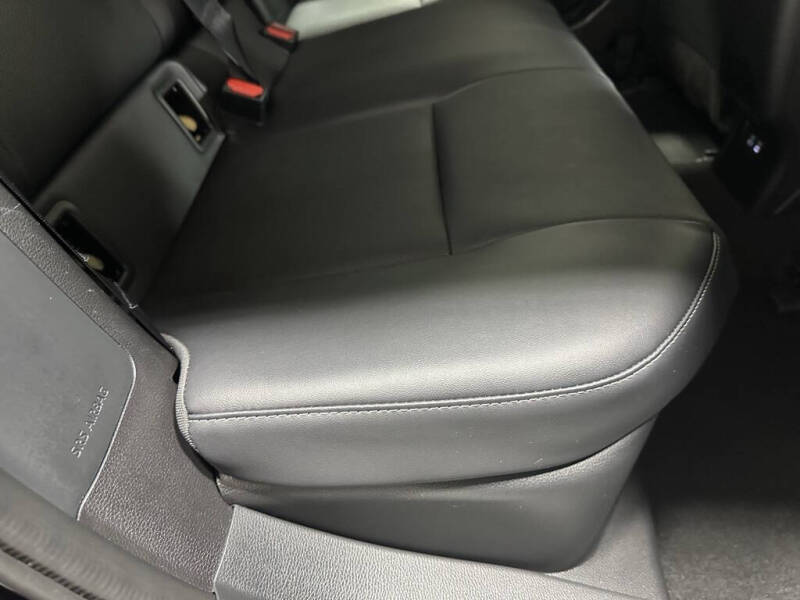 2025 Toyota Prius XLE