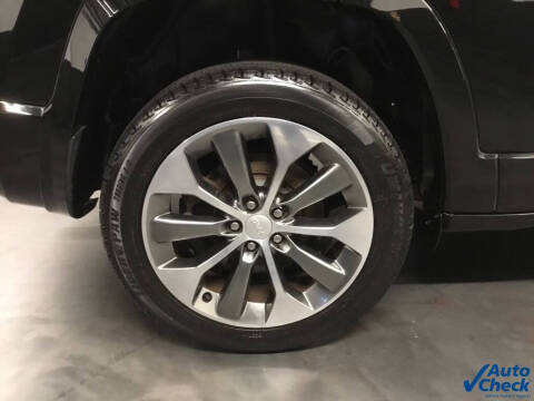 2019 Jeep Cherokee Overland