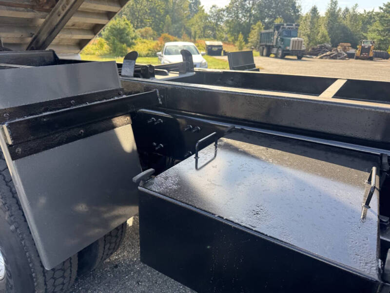 2005 Sterling LT 9500