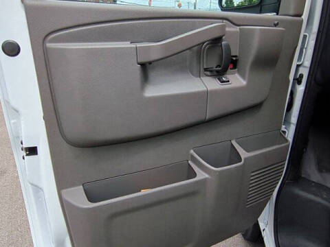 2025 Chevrolet Express 2500