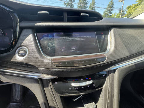 2017 Cadillac XT5 Luxury