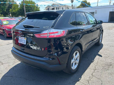 2021 Ford Edge SE