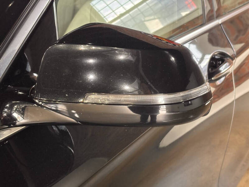 2014 BMW 5 Series 528i