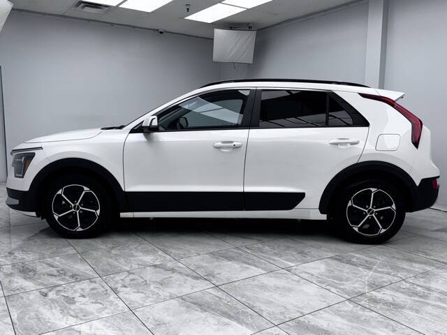 2023 Kia Niro EX