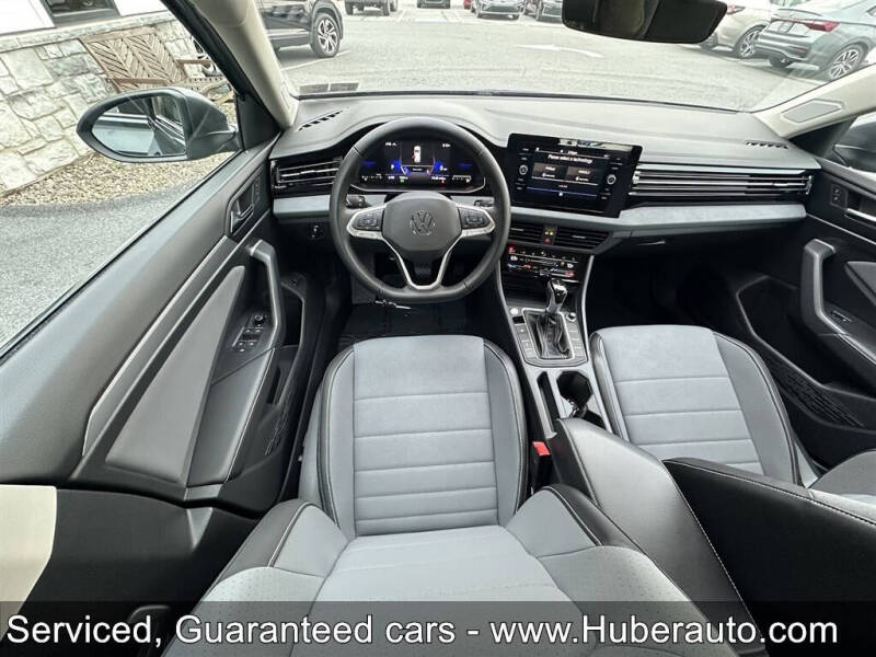 2025 Volkswagen Jetta SE