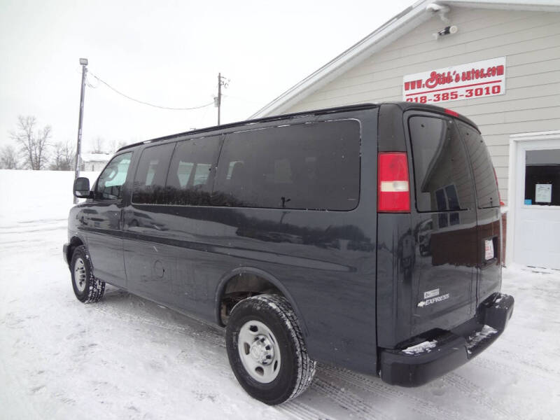 2017 Chevrolet Express LS 2500