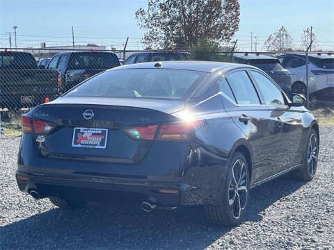 2025 Nissan Altima 2.5 SR