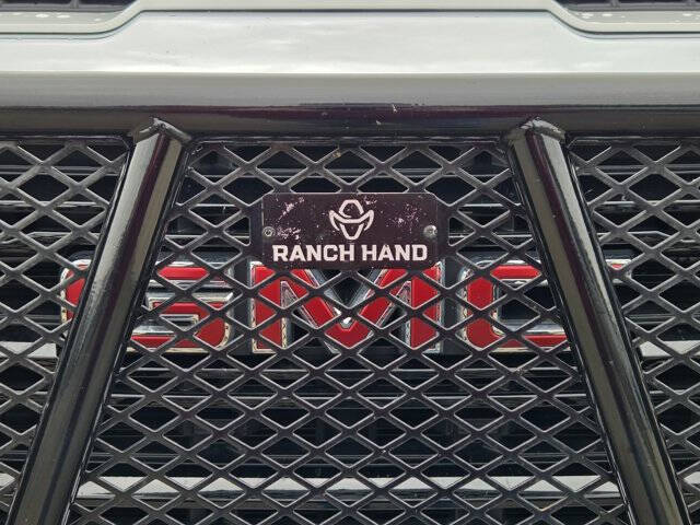 2022 GMC Sierra 2500HD Pro