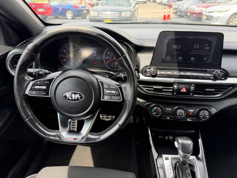 2020 Kia Forte GT Line