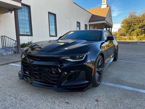 2021 Chevrolet Camaro for sale at International Auto Sales in Garland TX