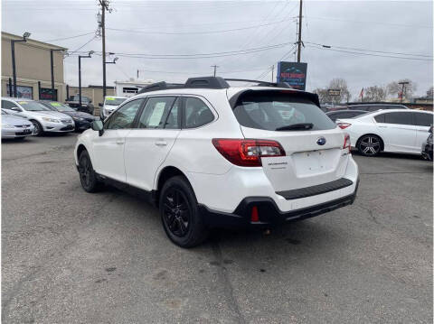 2018 Subaru Outback 2.5i