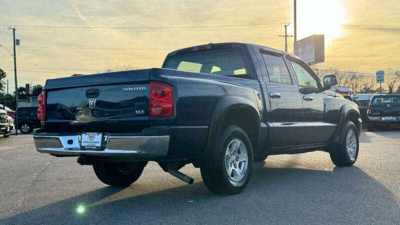 2005 Dodge Dakota SLT