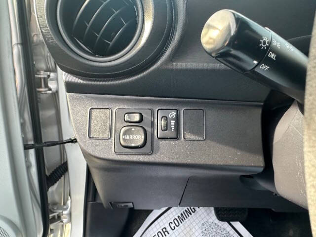 2014 Toyota Prius c Three