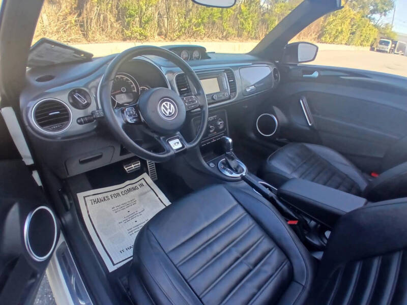 2014 Volkswagen Beetle Convertible R-Line PZEV