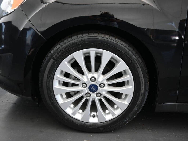 2017 Ford C-MAX Hybrid SE