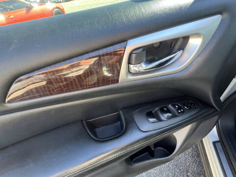 2013 Nissan Pathfinder SL