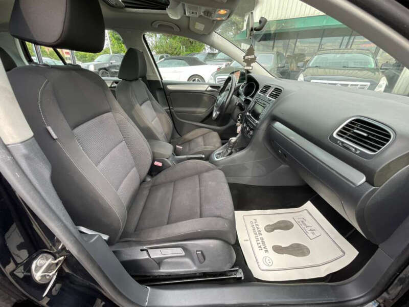 2013 Volkswagen Golf 2.5L PZEV