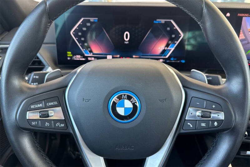 2023 BMW 3 Series 330e