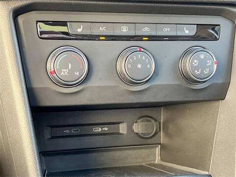 2022 Volkswagen Taos SE