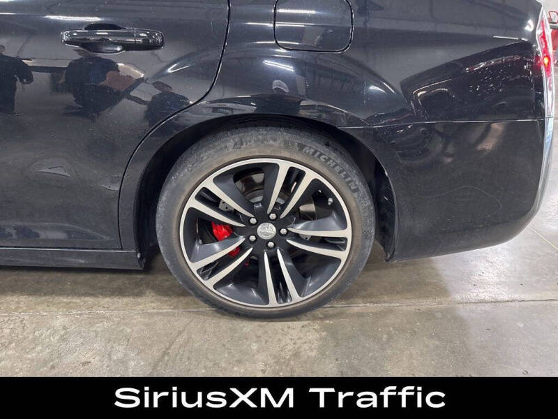 2014 Chrysler 300 SRT8 Core