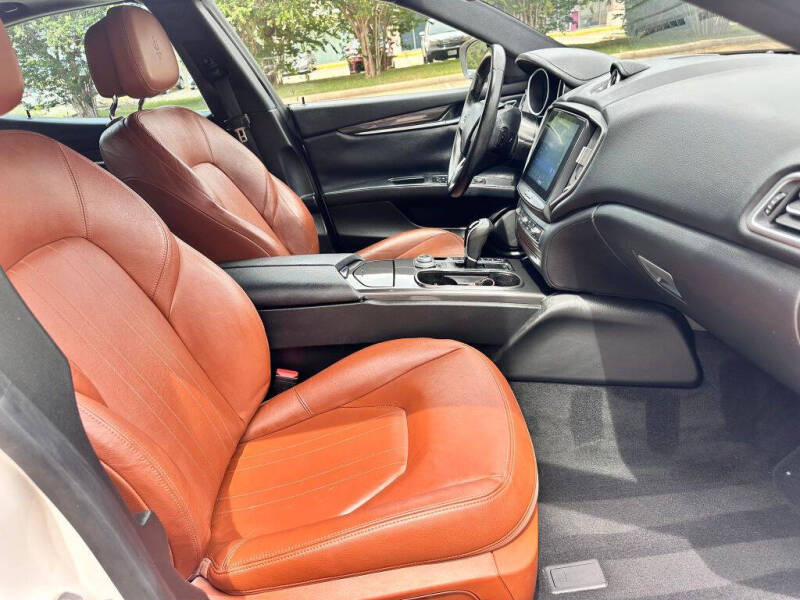 2017 Maserati Ghibli