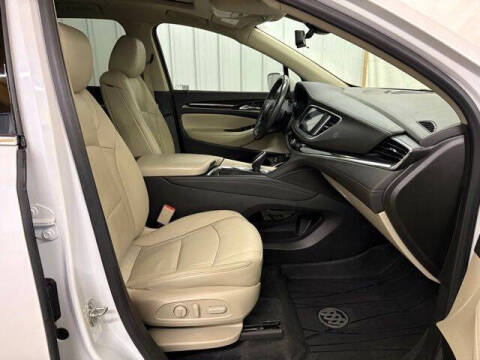 2020 Buick Enclave Essence