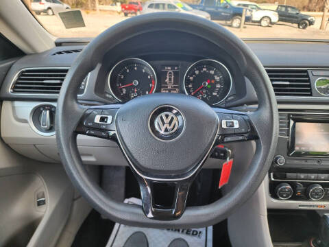 2017 Volkswagen Passat 1.8T S