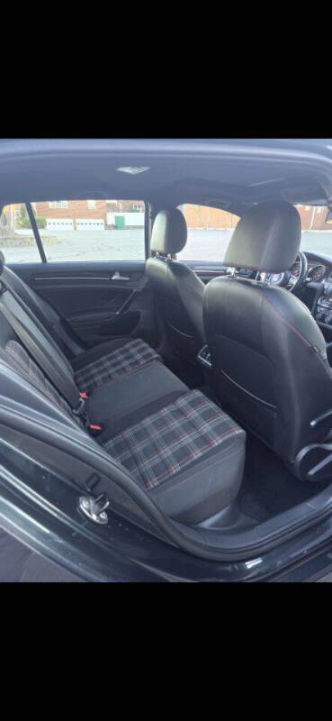 2016 Volkswagen Golf GTI SE