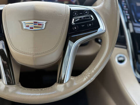 2019 Cadillac Escalade Platinum