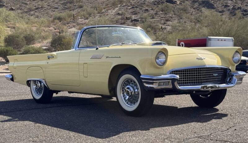 1957 Ford Thunderbird