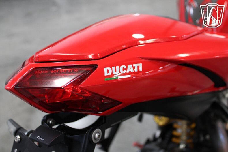 2010 Ducati Streetfighter