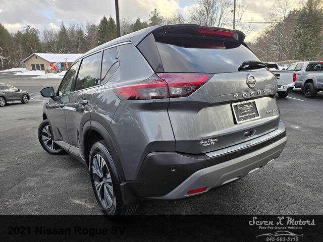 2021 Nissan Rogue SV