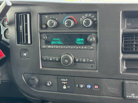 2025 GMC Savana 2500