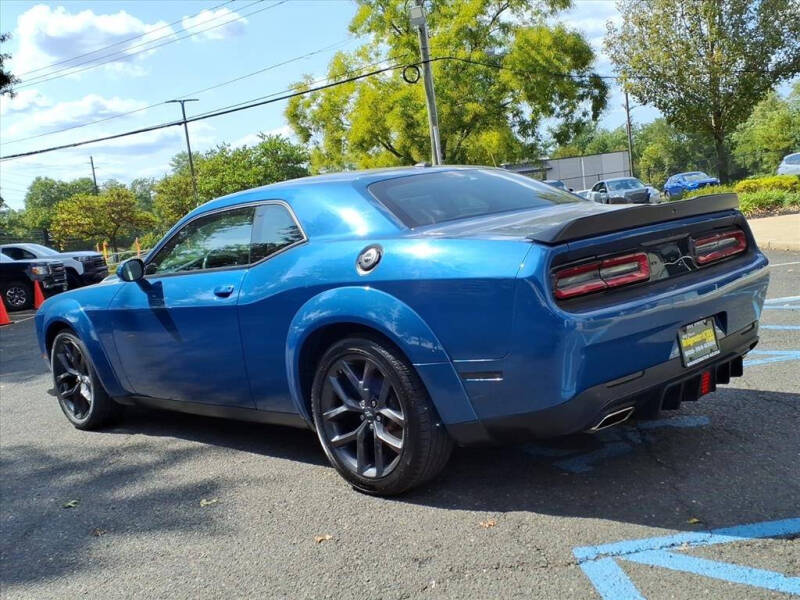2022 Dodge Challenger SXT