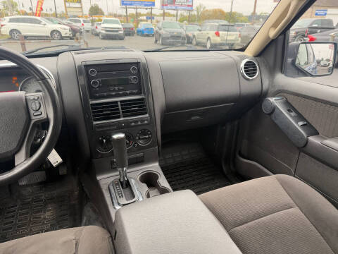 2010 Ford Explorer Sport Trac XLT