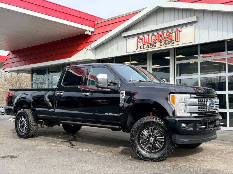 2017 Ford F-350 Super Duty Platinum's photo